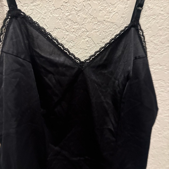 Vanity Fair Vintage Midnight Black Camisole Y2K Size 32/38 - Picture 2 of 3